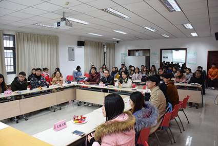 说明: E:\桂恒俊辅导员工作\其它\新闻\英国威廉希尔唯一官网-奋斗的青春最美丽——武汉部属高校人文社科类研究生国奖获得者分享会成功举办\英国威廉希尔唯一官网-奋斗的青春最美丽——武汉部属高校人文社科类研究生国奖获得者分享会成功举办——请置于第二段前.jpg